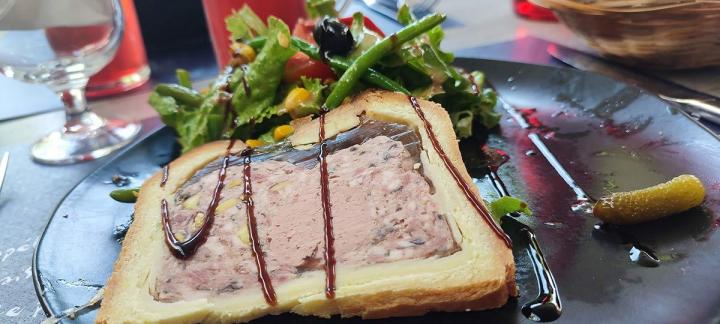 Cuisine traditionnelle Pérouges